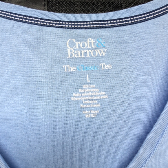 Croft and Barrow Essential V-Neck Women's T-shirt Size Large (EUC) - Picture 7 of 8
